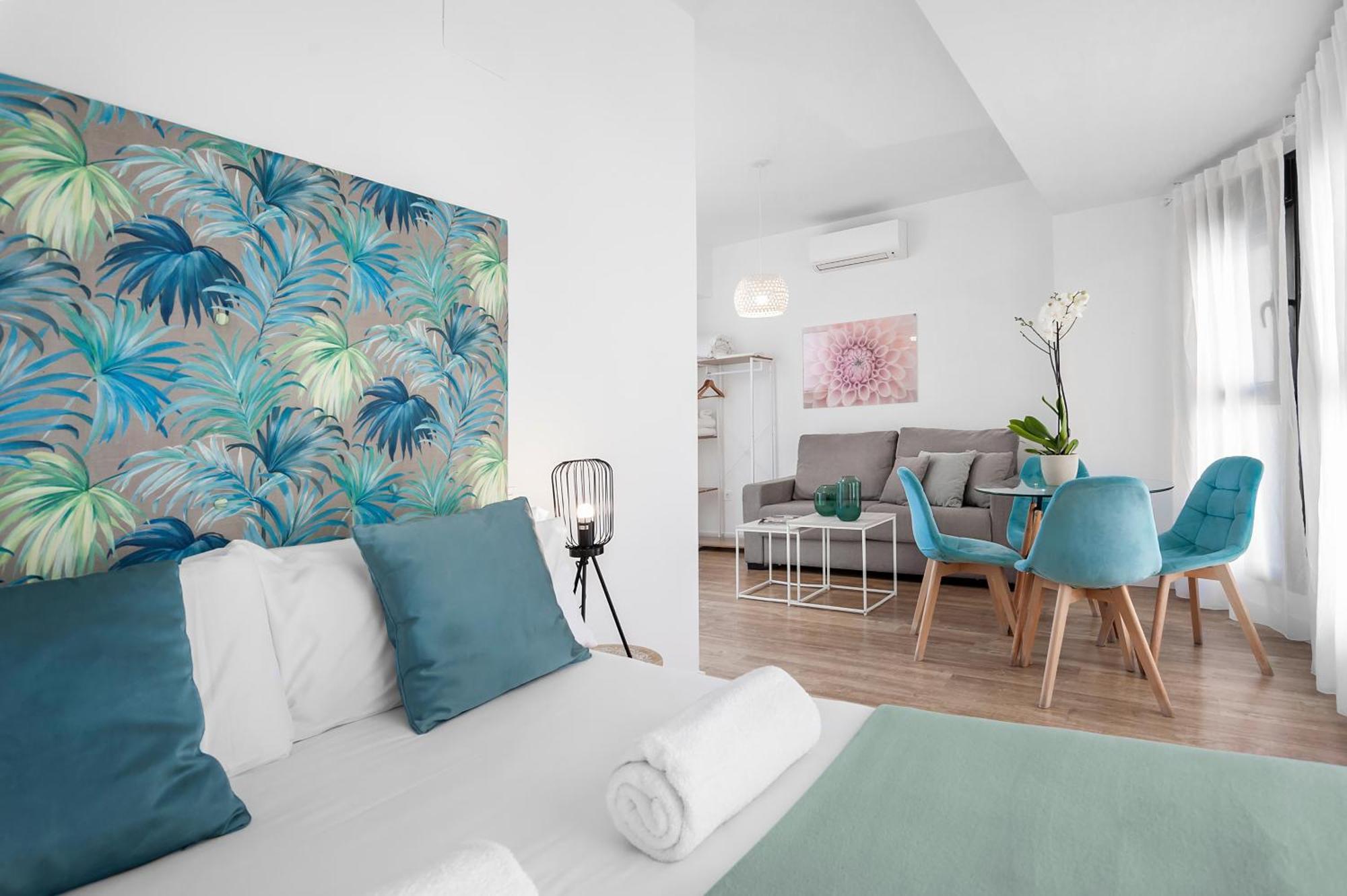 Apartamentos Isabella By Concept Flats Гранада Екстериор снимка