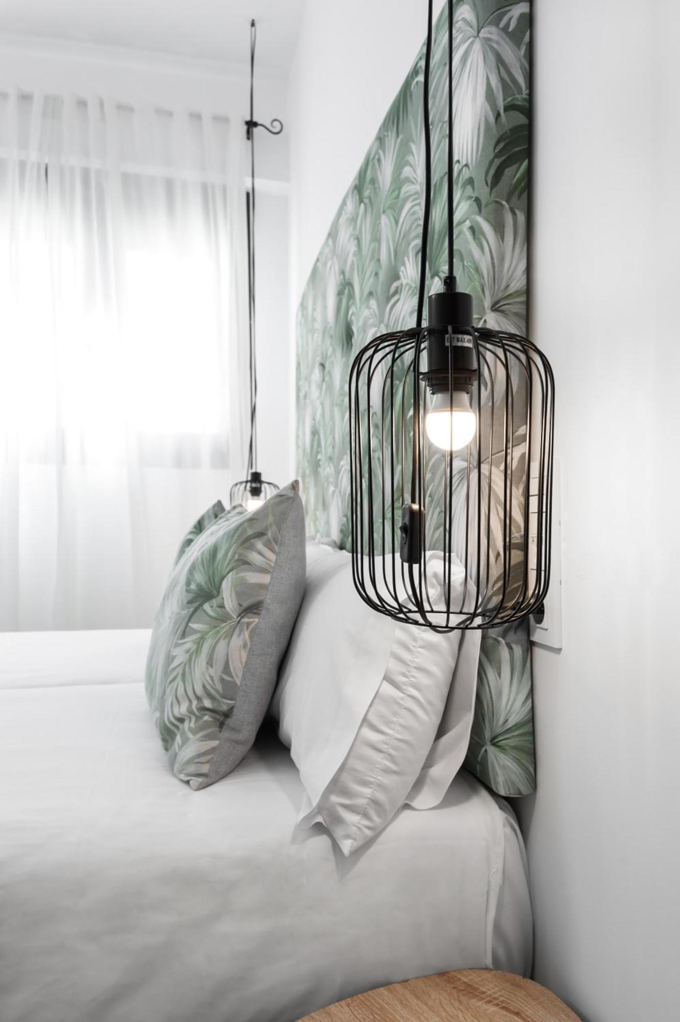 Apartamentos Isabella By Concept Flats Гранада Екстериор снимка