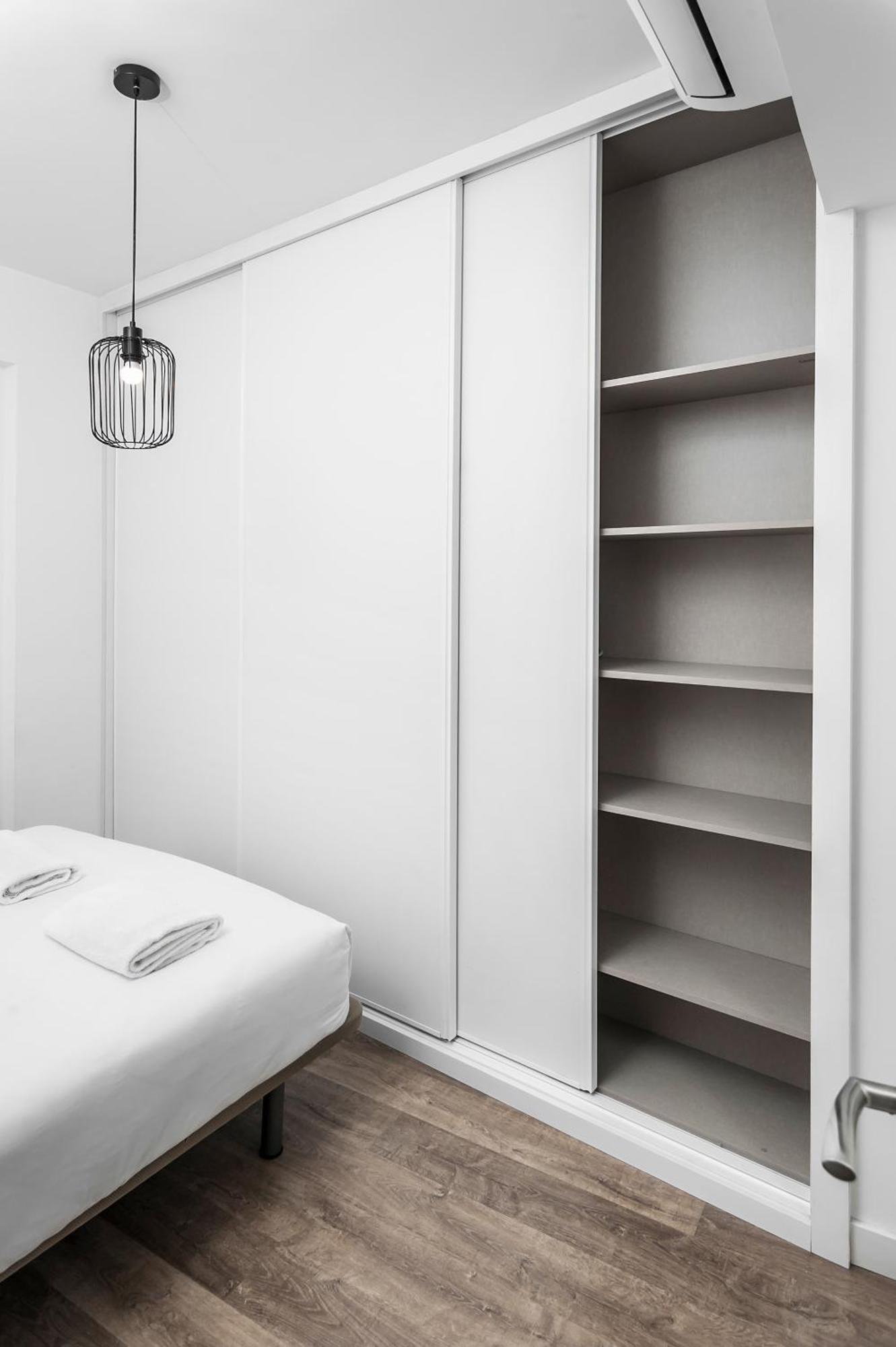 Apartamentos Isabella By Concept Flats Гранада Екстериор снимка