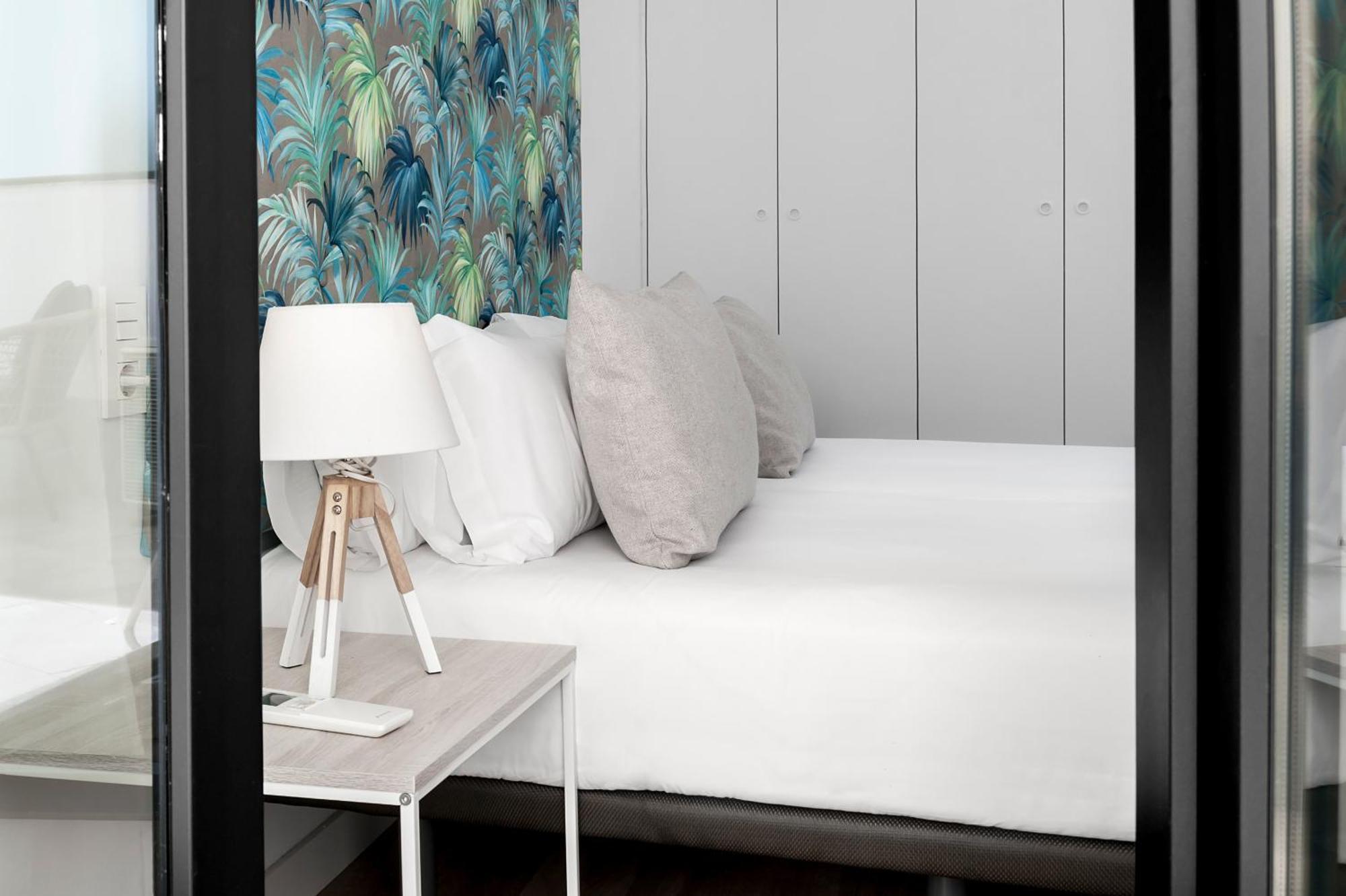 Apartamentos Isabella By Concept Flats Гранада Екстериор снимка